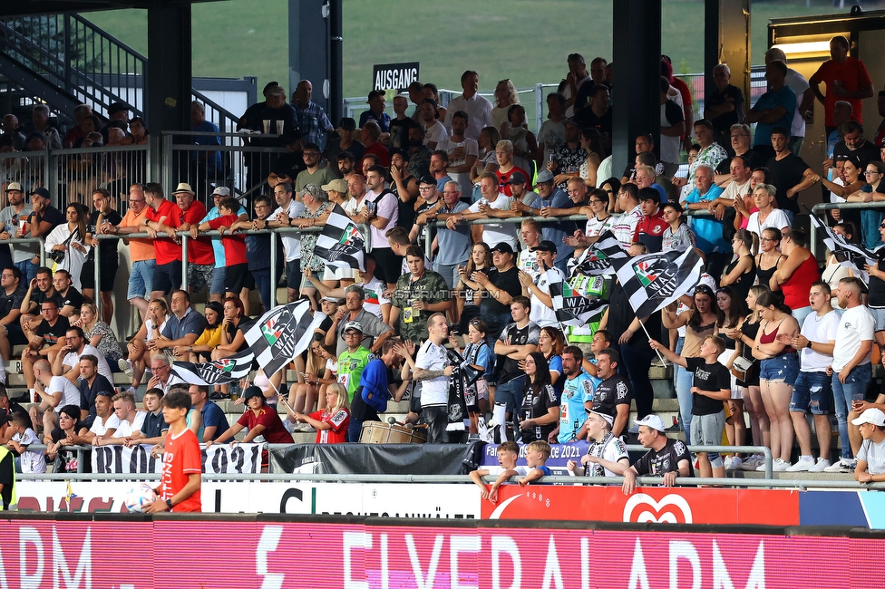 Wolfsberg - Sturm Graz
Oesterreichische Fussball Bundesliga, 1. Runde, Wolfsberger AC - SK Sturm Graz, Lavanttal Arena Wolfsberg, 23.07.2022. 

Foto zeigt Fans von Wolfsberg
