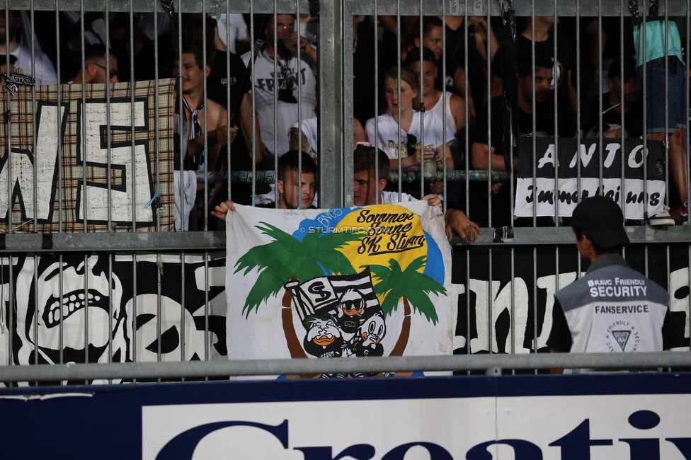 Wolfsberg - Sturm Graz
Oesterreichische Fussball Bundesliga, 1. Runde, Wolfsberger AC - SK Sturm Graz, Lavanttal Arena Wolfsberg, 23.07.2022. 

Foto zeigt Fans von Sturm
