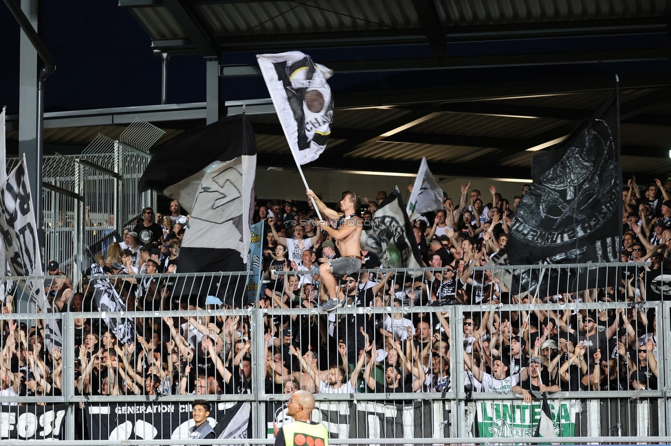 Wolfsberg - Sturm Graz
Oesterreichische Fussball Bundesliga, 1. Runde, Wolfsberger AC - SK Sturm Graz, Lavanttal Arena Wolfsberg, 23.07.2022. 

Foto zeigt Fans von Sturm
Schlüsselwörter: generationchaos