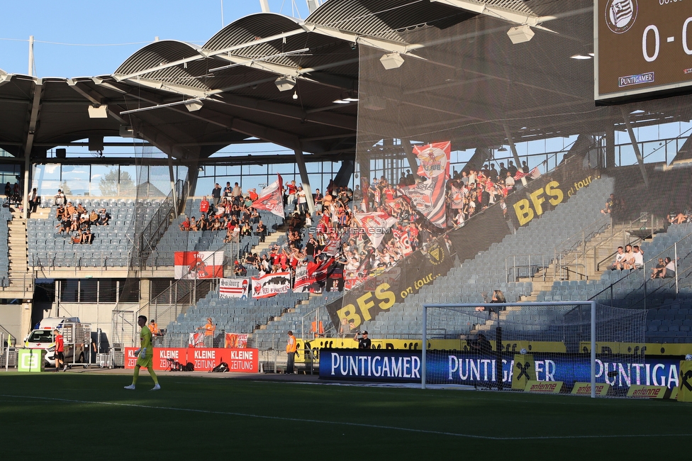 Sturm Graz - RB Salzburg
Oesterreichische Fussball Bundesliga, 2. Runde, SK Sturm Graz - FC RB Salzburg, Stadion Liebenau Graz, 30.07.2022. 

Foto zeigt Fans von RB Salzburg
