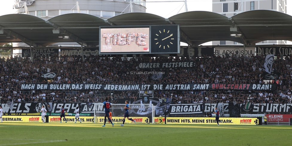 Sturm Graz - RB Salzburg
1Oesterreichische Fussball Bundesliga, 2. Runde, SK Sturm Graz - FC RB Salzburg, Stadion Liebenau Graz, 30.07.2022. 

Foto zeigt Fans von Sturm mit einem Spruchband
