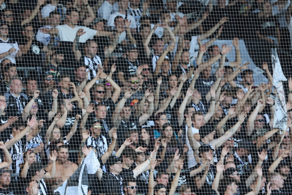 Sturm Graz - RB Salzburg
Oesterreichische Fussball Bundesliga, 2. Runde, SK Sturm Graz - FC RB Salzburg, Stadion Liebenau Graz, 30.07.2022. 

Foto zeigt Fans von Sturm
