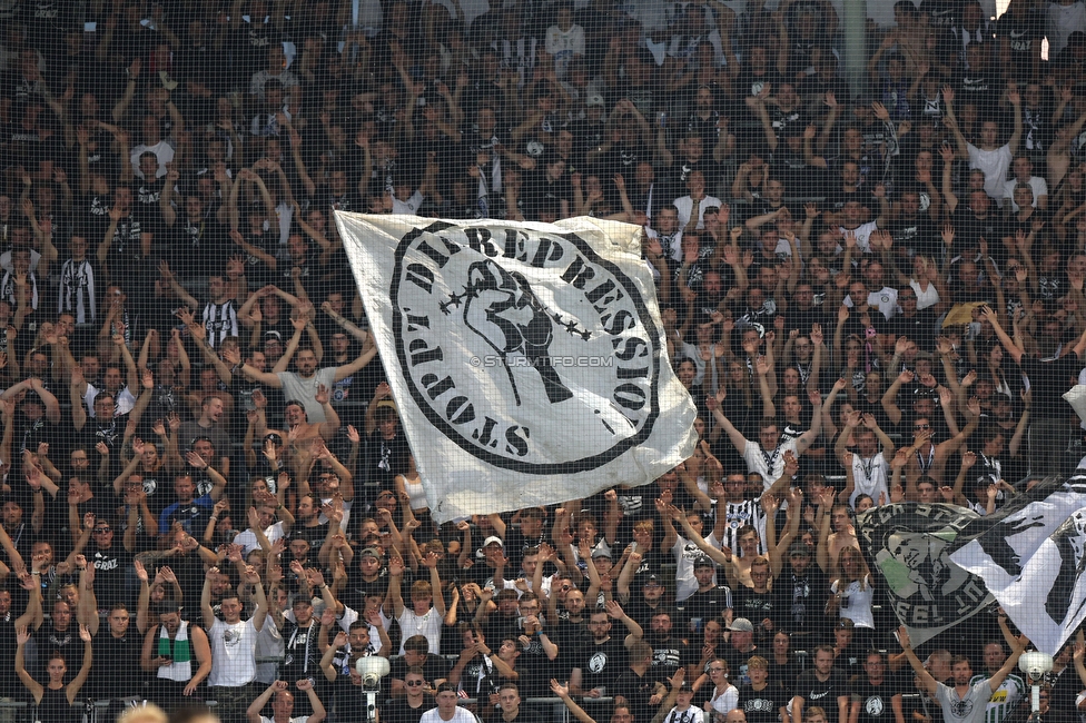 Sturm Graz - RB Salzburg
Oesterreichische Fussball Bundesliga, 2. Runde, SK Sturm Graz - FC RB Salzburg, Stadion Liebenau Graz, 30.07.2022. 

Foto zeigt Fans von Sturm
