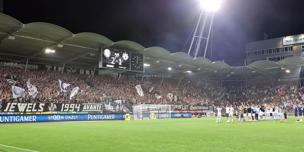 Sturm Graz - RB Salzburg
Oesterreichische Fussball Bundesliga, 2. Runde, SK Sturm Graz - FC RB Salzburg, Stadion Liebenau Graz, 30.07.2022. 

Foto zeigt Fans von Sturm und die Mannschaft von Sturm
