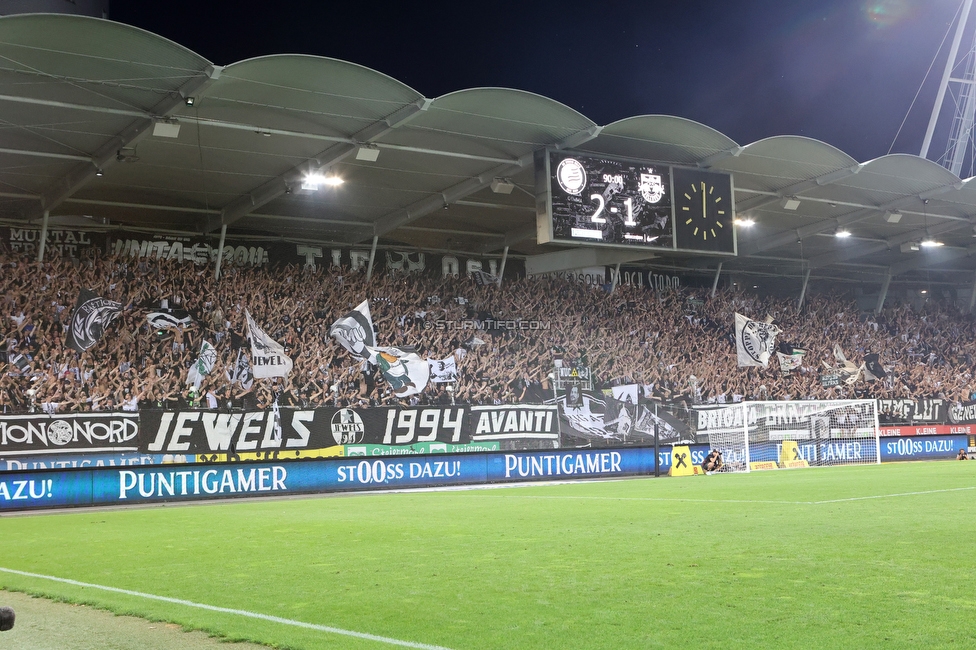 Sturm Graz - RB Salzburg
Oesterreichische Fussball Bundesliga, 2. Runde, SK Sturm Graz - FC RB Salzburg, Stadion Liebenau Graz, 30.07.2022. 

Foto zeigt Fans von Sturm und die Mannschaft von Sturm
