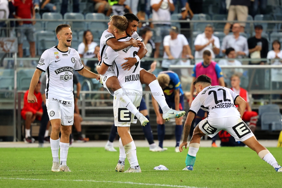 Sturm Graz - RB Salzburg
Oesterreichische Fussball Bundesliga, 2. Runde, SK Sturm Graz - FC RB Salzburg, Stadion Liebenau Graz, 30.07.2022. 

Foto zeigt Manprit Sarkaria (Sturm) und Rasmus Hoejlund (Sturm)
