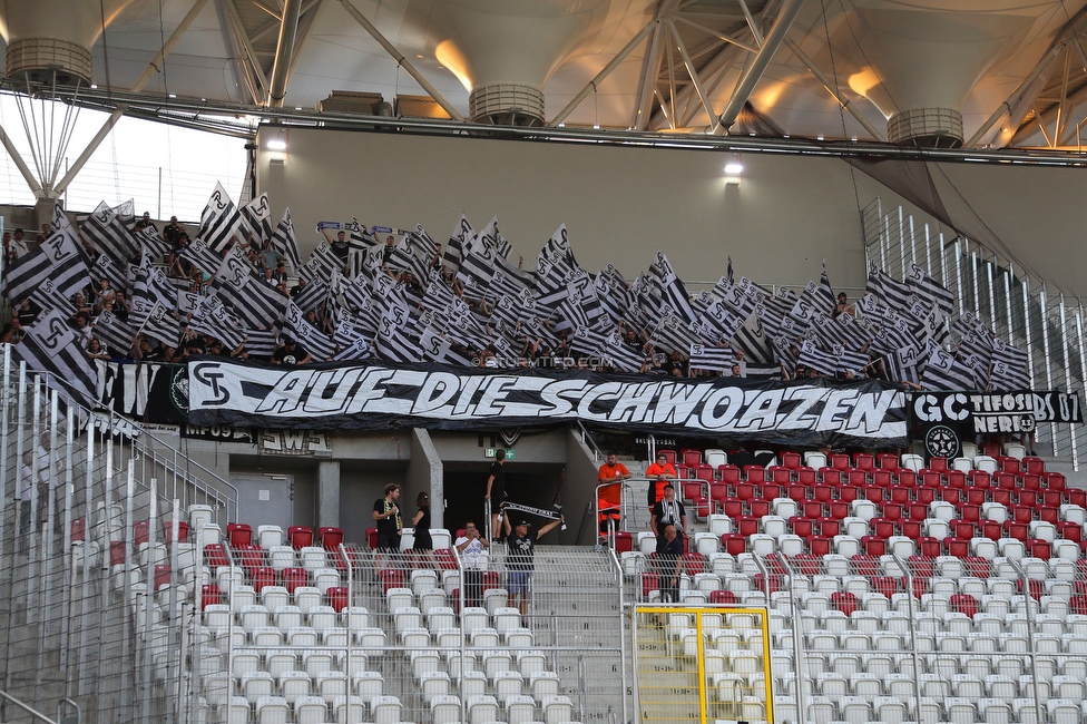 Dynamo Kiew - Sturm Graz
UEFA Champions League Qualifikation 3. Runde, Dynamo Kiew - SK Sturm Graz, Stadion LKS Lodz, 03.08.2022. 

Foto zeigt Fans von Sturm mit einer Choreografie
