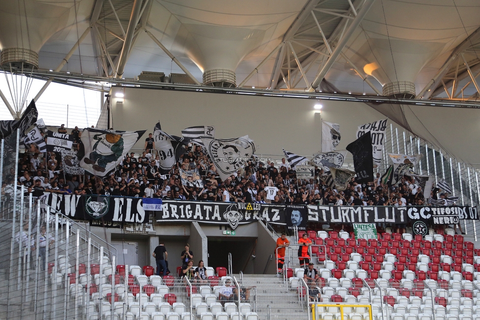 Dynamo Kiew - Sturm Graz
UEFA Champions League Qualifikation 3. Runde, Dynamo Kiew - SK Sturm Graz, Stadion LKS Lodz, 03.08.2022. 

Foto zeigt Fans von Sturm
