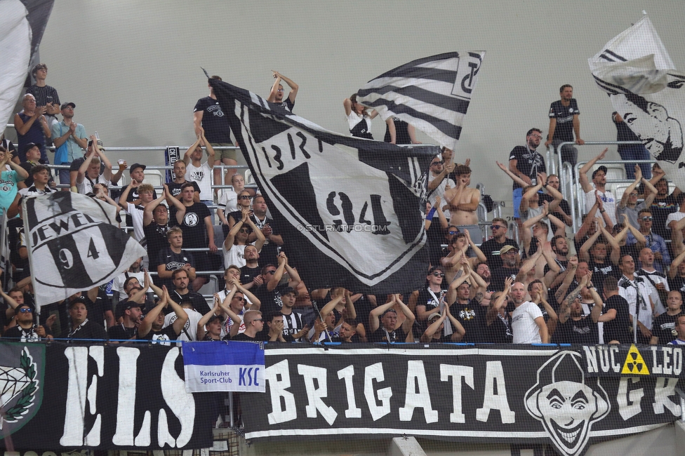 Dynamo Kiew - Sturm Graz
UEFA Champions League Qualifikation 3. Runde, Dynamo Kiew - SK Sturm Graz, Stadion LKS Lodz, 03.08.2022. 

Foto zeigt Fans von Sturm
