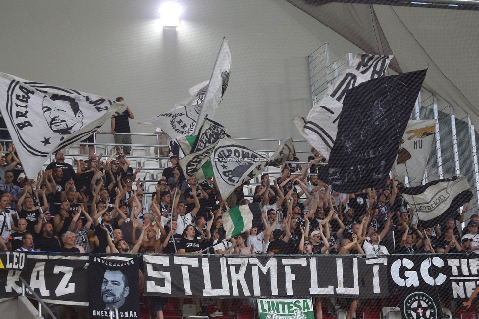 Dynamo Kiew - Sturm Graz
UEFA Champions League Qualifikation 3. Runde, Dynamo Kiew - SK Sturm Graz, Stadion LKS Lodz, 03.08.2022. 

Foto zeigt Fans von Sturm
