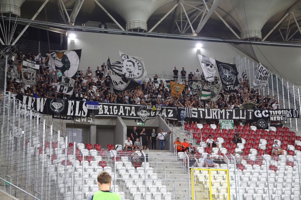 Dynamo Kiew - Sturm Graz
UEFA Champions League Qualifikation 3. Runde, Dynamo Kiew - SK Sturm Graz, Stadion LKS Lodz, 03.08.2022. 

Foto zeigt Fans von Sturm
