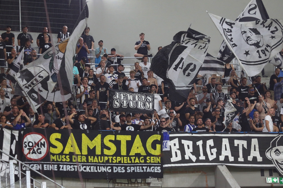 Dynamo Kiew - Sturm Graz
UEFA Champions League Qualifikation 3. Runde, Dynamo Kiew - SK Sturm Graz, Stadion LKS Lodz, 03.08.2022. 

Foto zeigt Fans von Sturm mit einem Spruchband
Schlüsselwörter: samstag