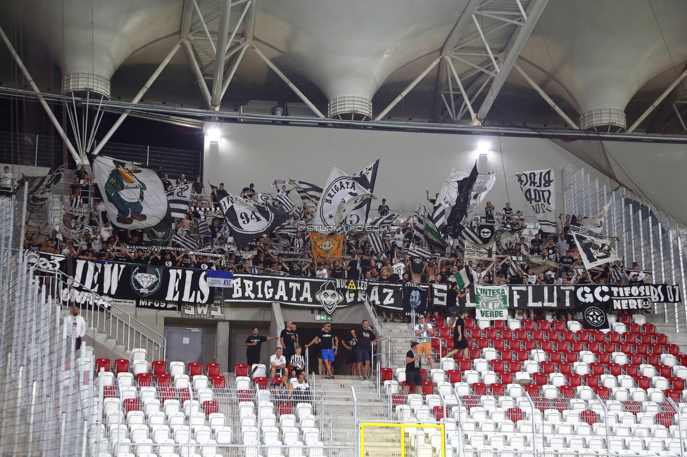 Dynamo Kiew - Sturm Graz
UEFA Champions League Qualifikation 3. Runde, Dynamo Kiew - SK Sturm Graz, Stadion LKS Lodz, 03.08.2022. 

Foto zeigt Fans von Sturm
