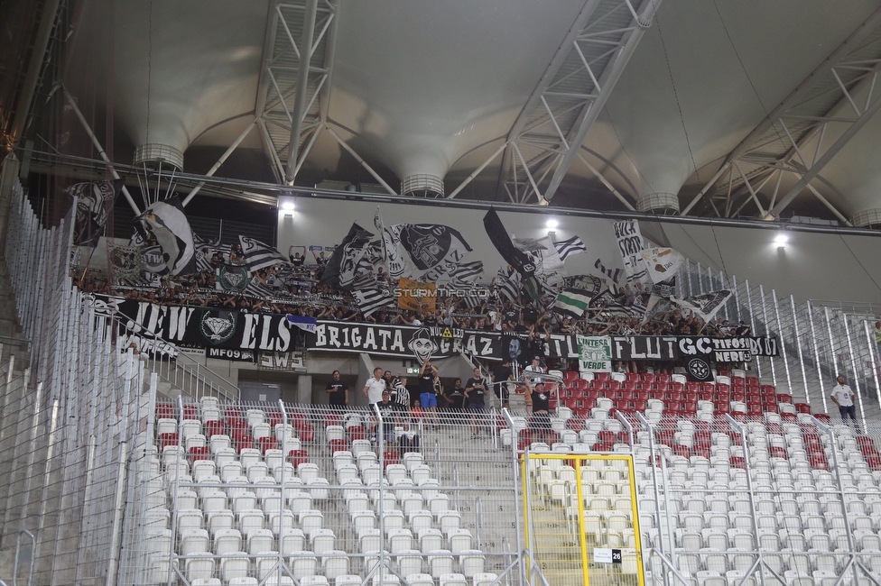 Dynamo Kiew - Sturm Graz
UEFA Champions League Qualifikation 3. Runde, Dynamo Kiew - SK Sturm Graz, Stadion LKS Lodz, 03.08.2022. 

Foto zeigt Fans von Sturm
