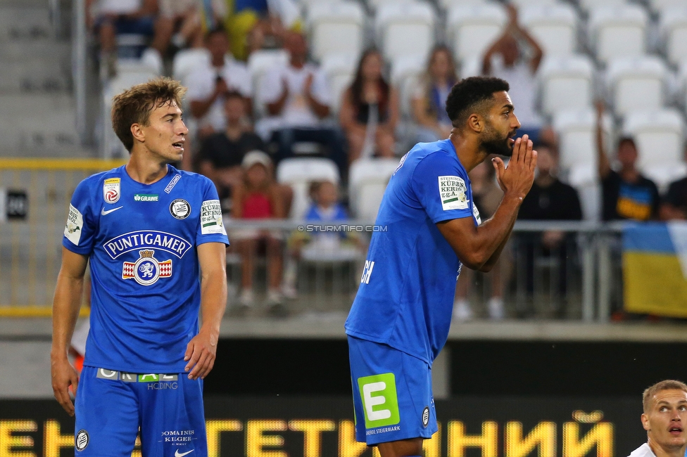 Dynamo Kiew - Sturm Graz
UEFA Champions League Qualifikation 3. Runde, Dynamo Kiew - SK Sturm Graz, Stadion LKS Lodz, 03.08.2022. 

Foto zeigt David Affengruber (Sturm) und Gregory Wuethrich (Sturm)
