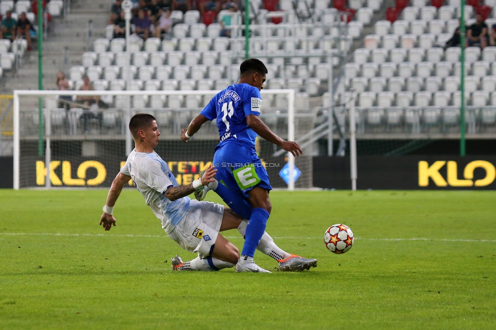 Dynamo Kiew - Sturm Graz
UEFA Champions League Qualifikation 3. Runde, Dynamo Kiew - SK Sturm Graz, Stadion LKS Lodz, 03.08.2022. 

Foto zeigt Manprit Sarkaria (Sturm)
