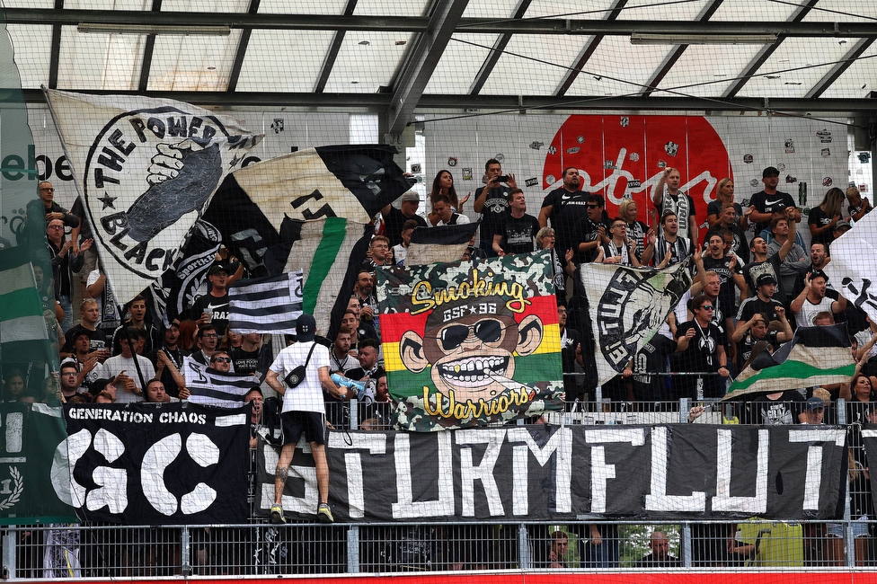 Ried - Sturm Graz
Oesterreichische Fussball Bundesliga, 3. Runde, SV Ried - SK Sturm Graz, Arena Ried, 06.08.2022. 

Foto zeigt Fans von Sturm
Schlüsselwörter: sturmflut