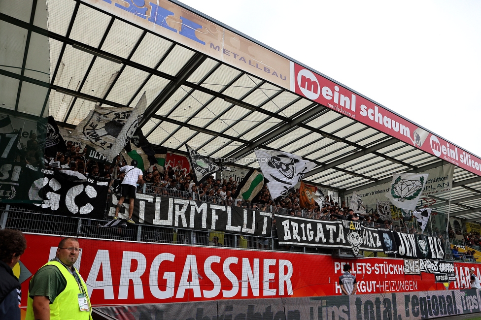 Ried - Sturm Graz
Oesterreichische Fussball Bundesliga, 3. Runde, SV Ried - SK Sturm Graz, Arena Ried, 06.08.2022. 

Foto zeigt Fans von Sturm
