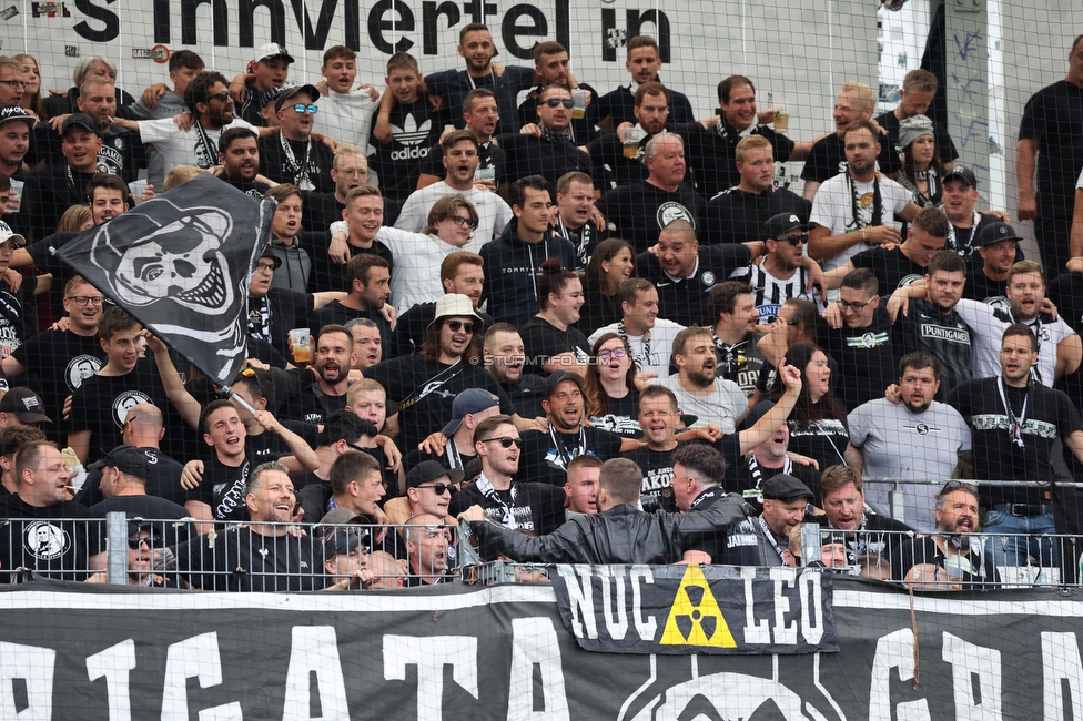 Ried - Sturm Graz
Oesterreichische Fussball Bundesliga, 3. Runde, SV Ried - SK Sturm Graz, Arena Ried, 06.08.2022. 

Foto zeigt Fans von Sturm
