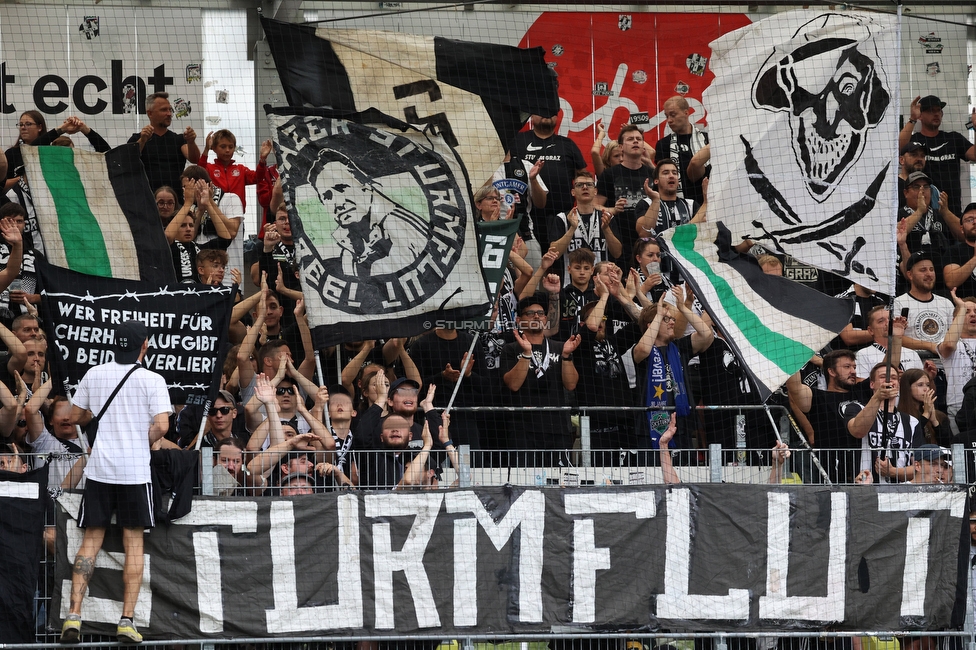 Ried - Sturm Graz
Oesterreichische Fussball Bundesliga, 3. Runde, SV Ried - SK Sturm Graz, Arena Ried, 06.08.2022. 

Foto zeigt Fans von Sturm
