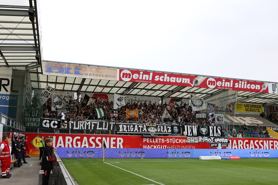 Ried - Sturm Graz
Oesterreichische Fussball Bundesliga, 3. Runde, SV Ried - SK Sturm Graz, Arena Ried, 06.08.2022. 

Foto zeigt Fans von Sturm
