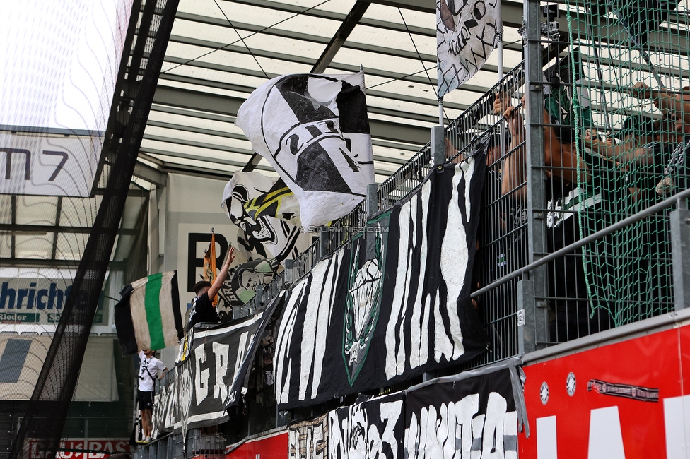 Ried - Sturm Graz
Oesterreichische Fussball Bundesliga, 3. Runde, SV Ried - SK Sturm Graz, Arena Ried, 06.08.2022. 

Foto zeigt Fans von Sturm
