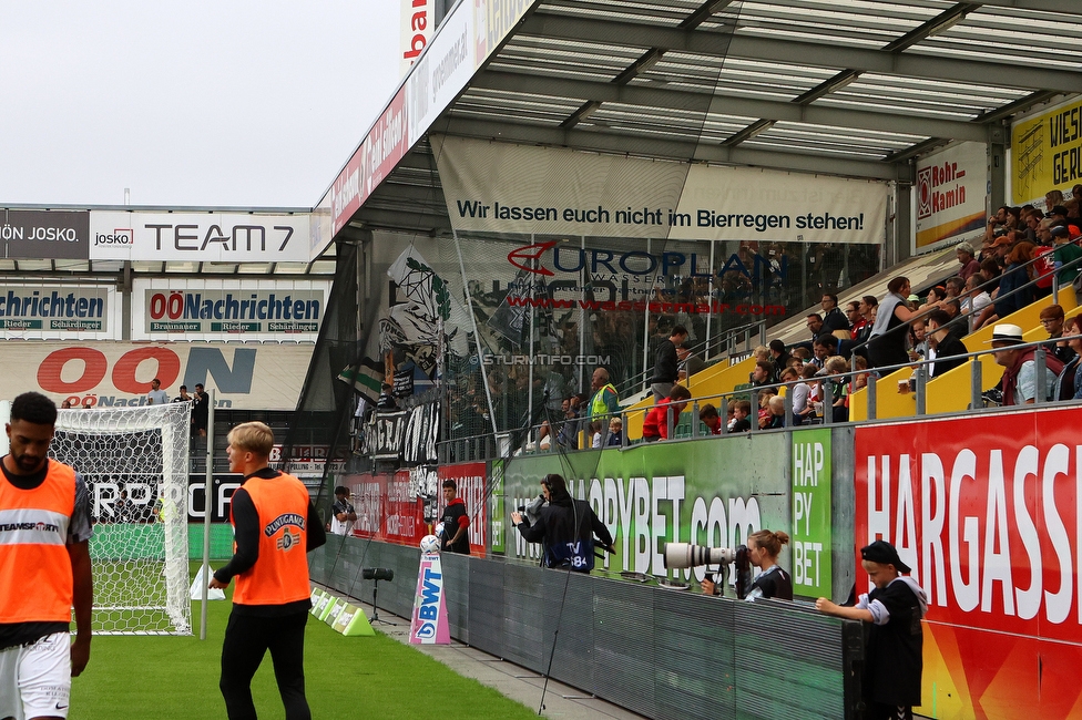 Ried - Sturm Graz
Oesterreichische Fussball Bundesliga, 3. Runde, SV Ried - SK Sturm Graz, Arena Ried, 06.08.2022. 

Foto zeigt Fans von Sturm
