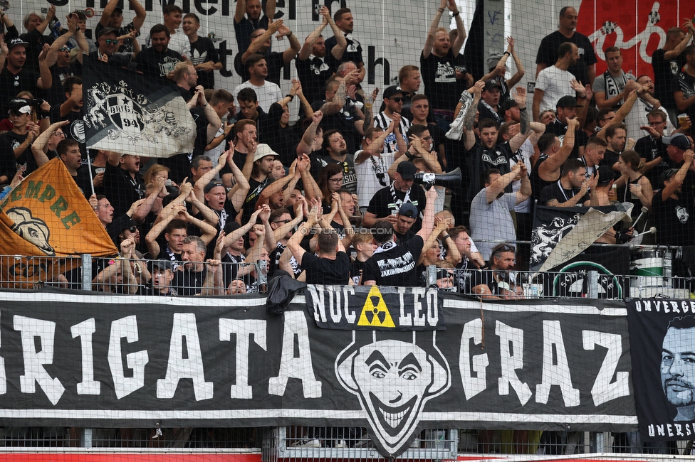 Ried - Sturm Graz
Oesterreichische Fussball Bundesliga, 3. Runde, SV Ried - SK Sturm Graz, Arena Ried, 06.08.2022. 

Foto zeigt Fans von Sturm
Schlüsselwörter: brigata