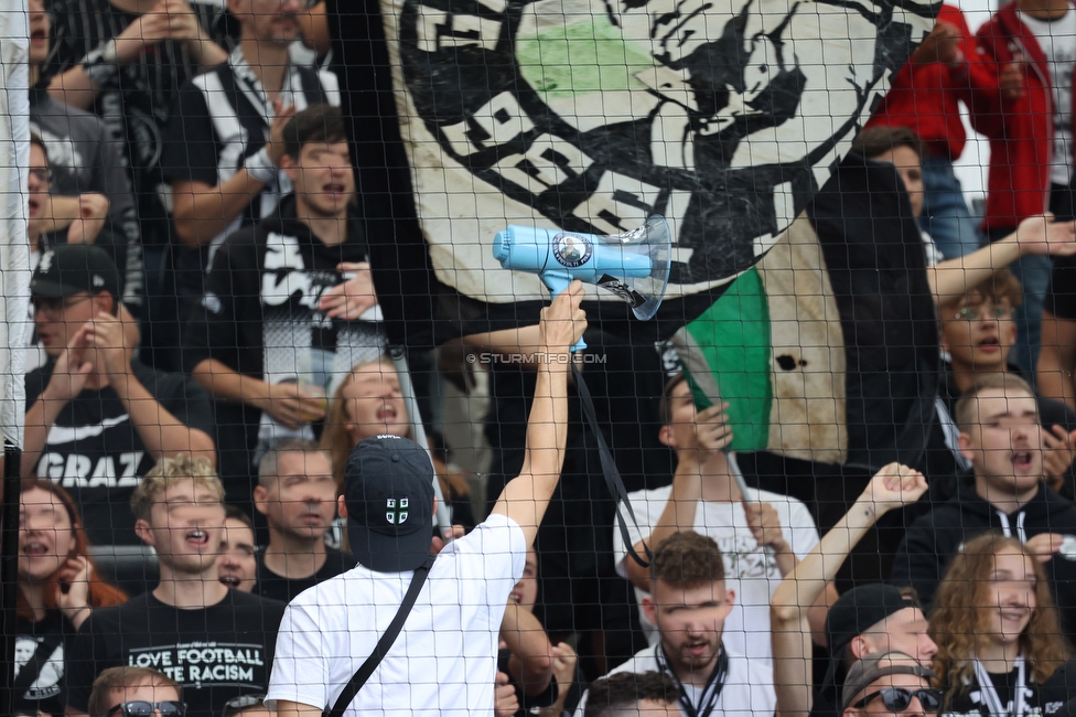 Ried - Sturm Graz
Oesterreichische Fussball Bundesliga, 3. Runde, SV Ried - SK Sturm Graz, Arena Ried, 06.08.2022. 

Foto zeigt Fans von Sturm
Schlüsselwörter: sturmflut