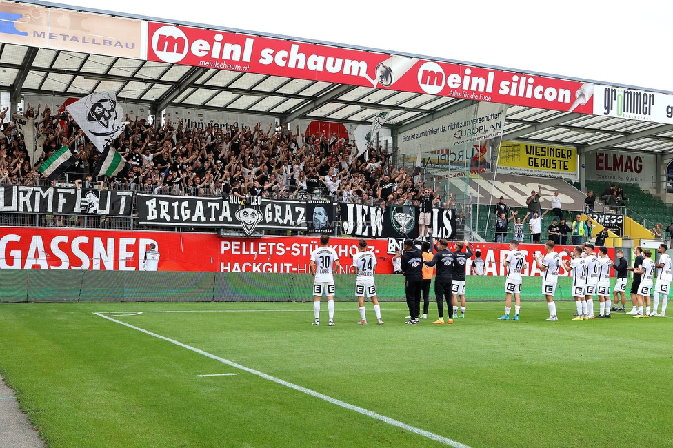 Ried - Sturm Graz
Oesterreichische Fussball Bundesliga, 3. Runde, SV Ried - SK Sturm Graz, Arena Ried, 06.08.2022. 

Foto zeigt Fans von Sturm und die Mannschaft von Sturm
