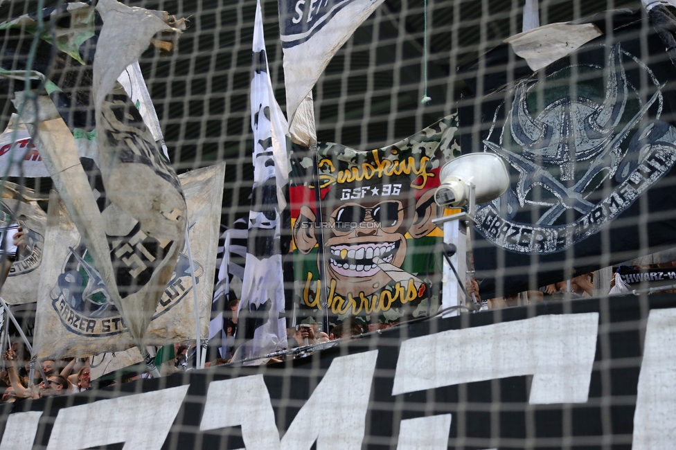 Sturm Graz - Dynamo Kiew
UEFA Champions League Qualifikation 3. Runde, SK Sturm Graz - FC Dynamo Kiew, Stadion Liebenau Graz, 09.08.2022. 

Foto zeigt Fans von Sturm
Schlüsselwörter: sturmflut