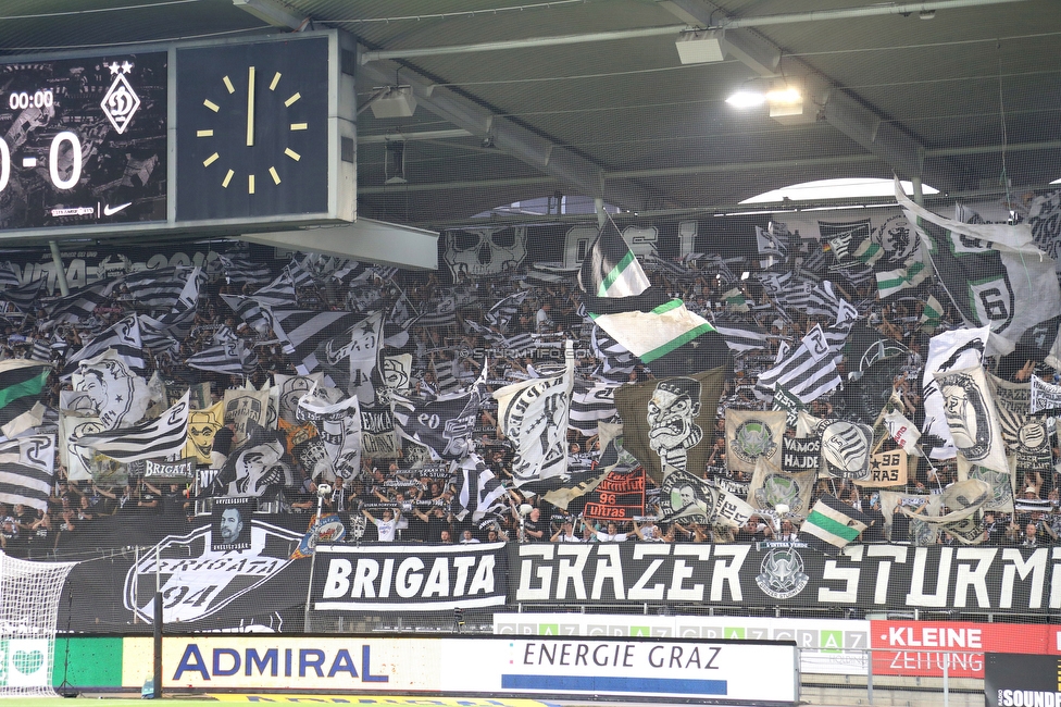 Sturm Graz - Dynamo Kiew
UEFA Champions League Qualifikation 3. Runde, SK Sturm Graz - FC Dynamo Kiew, Stadion Liebenau Graz, 09.08.2022. 

Foto zeigt Fans von Sturm
