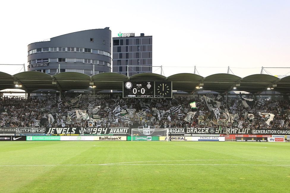 Sturm Graz - Dynamo Kiew
UEFA Champions League Qualifikation 3. Runde, SK Sturm Graz - FC Dynamo Kiew, Stadion Liebenau Graz, 09.08.2022. 

Foto zeigt Fans von Sturm mit einer Choreografie
