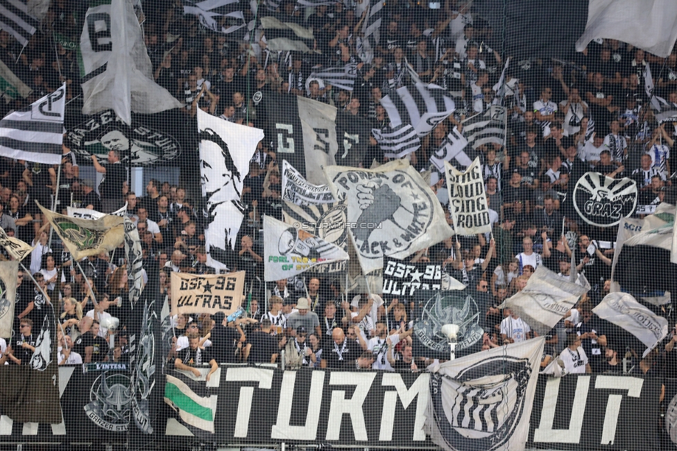 Sturm Graz - Dynamo Kiew
UEFA Champions League Qualifikation 3. Runde, SK Sturm Graz - FC Dynamo Kiew, Stadion Liebenau Graz, 09.08.2022. 

Foto zeigt Fans von Sturm mit einer Choreografie
Schlüsselwörter: sturmflut