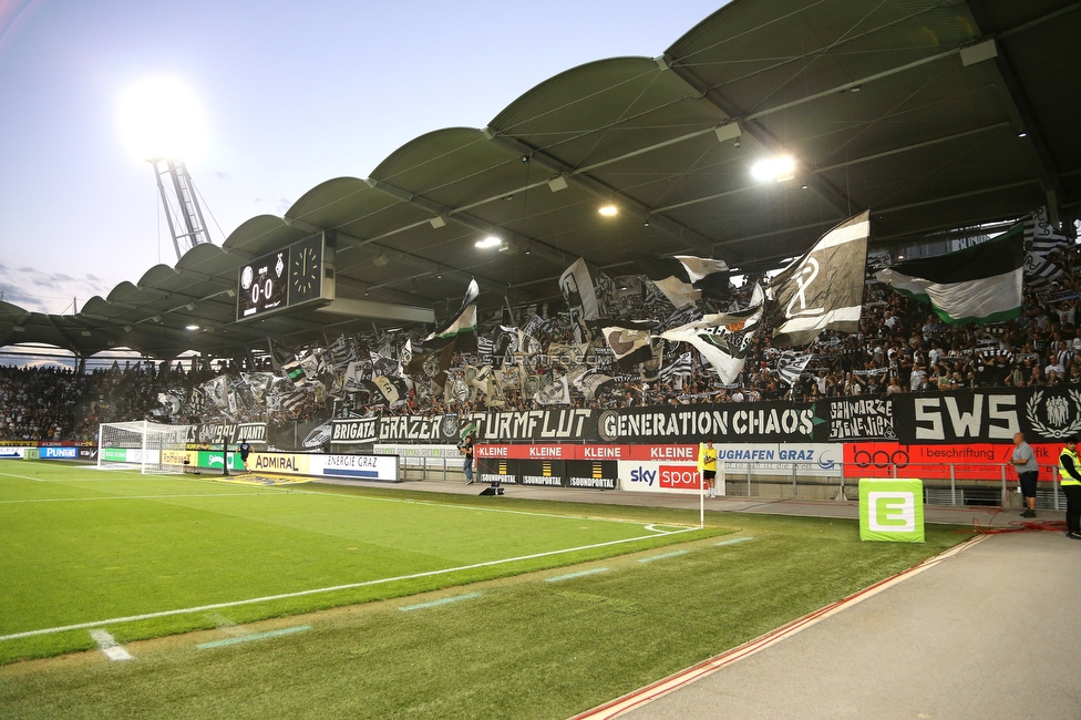 Sturm Graz - Dynamo Kiew
UEFA Champions League Qualifikation 3. Runde, SK Sturm Graz - FC Dynamo Kiew, Stadion Liebenau Graz, 09.08.2022. 

Foto zeigt Fans von Sturm
