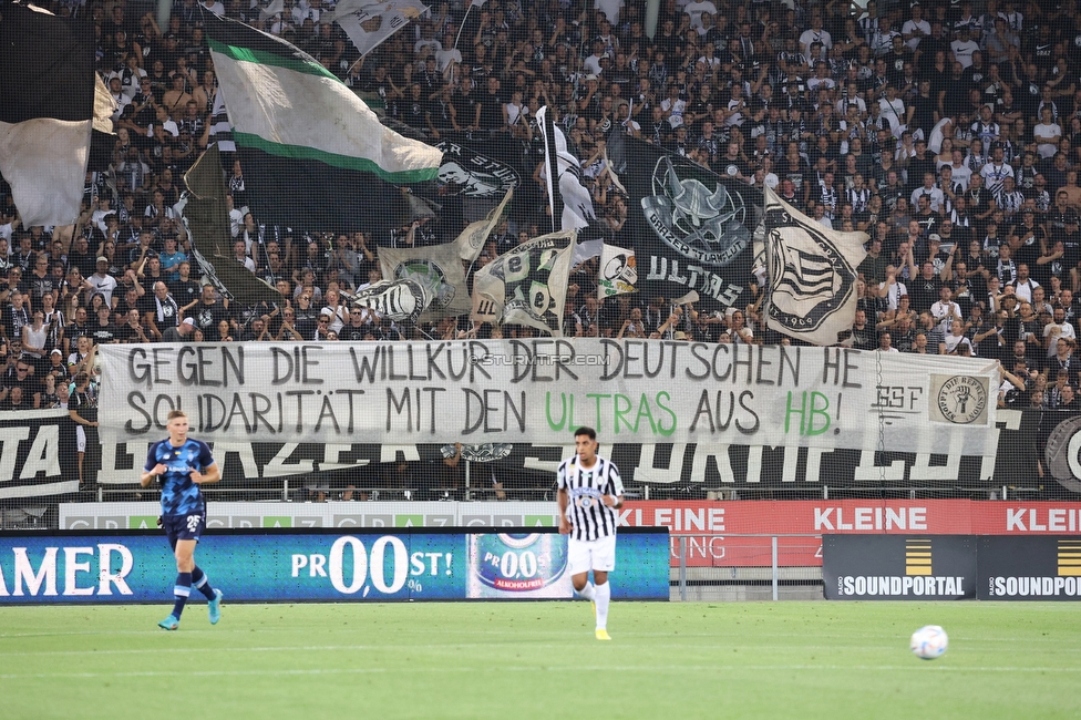 Sturm Graz - Dynamo Kiew
UEFA Champions League Qualifikation 3. Runde, SK Sturm Graz - FC Dynamo Kiew, Stadion Liebenau Graz, 09.08.2022. 

Foto zeigt Fans von Sturm mit einem Spruchband
Schlüsselwörter: bremen