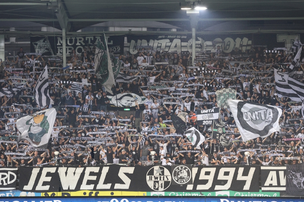 Sturm Graz - Dynamo Kiew
UEFA Champions League Qualifikation 3. Runde, SK Sturm Graz - FC Dynamo Kiew, Stadion Liebenau Graz, 09.08.2022. 

Foto zeigt Fans von Sturm
Schlüsselwörter: schals jewels