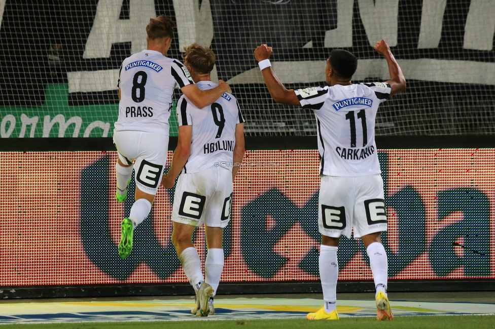 Sturm Graz - Dynamo Kiew
UEFA Champions League Qualifikation 3. Runde, SK Sturm Graz - FC Dynamo Kiew, Stadion Liebenau Graz, 09.08.2022. 

Foto zeigt Alexander Prass (Sturm), Rasmus Hoejlund (Sturm) und Manprit Sarkaria (Sturm)
