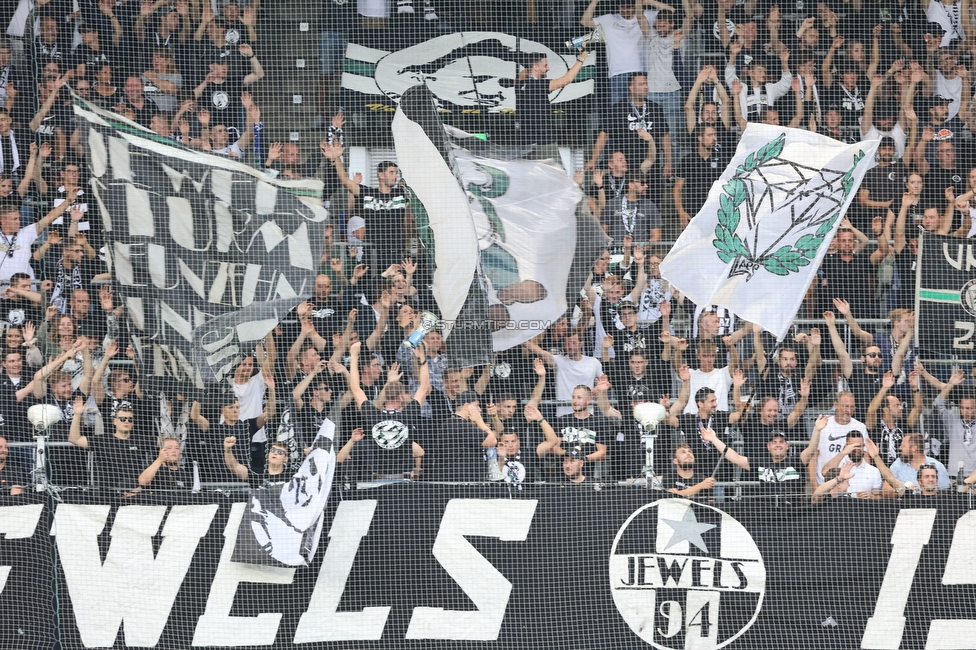 Sturm Graz - Altach
Oesterreichische Fussball Bundesliga, 4. Runde, SK Sturm Graz - SCR Altach, Stadion Liebenau Graz, 13.08.2022. 

Foto zeigt Fans von Sturm
Schlüsselwörter: jewels