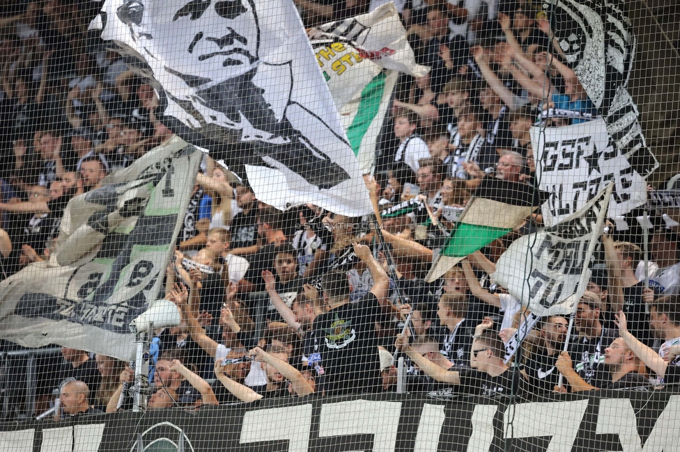 Sturm Graz - Altach
Oesterreichische Fussball Bundesliga, 4. Runde, SK Sturm Graz - SCR Altach, Stadion Liebenau Graz, 13.08.2022. 

Foto zeigt Fans von Sturm
Schlüsselwörter: sturmflut