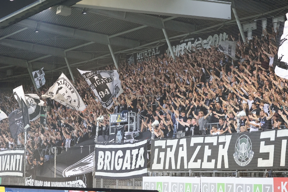 Sturm Graz - Altach
Oesterreichische Fussball Bundesliga, 4. Runde, SK Sturm Graz - SCR Altach, Stadion Liebenau Graz, 13.08.2022. 

Foto zeigt Fans von Sturm
Schlüsselwörter: brigata