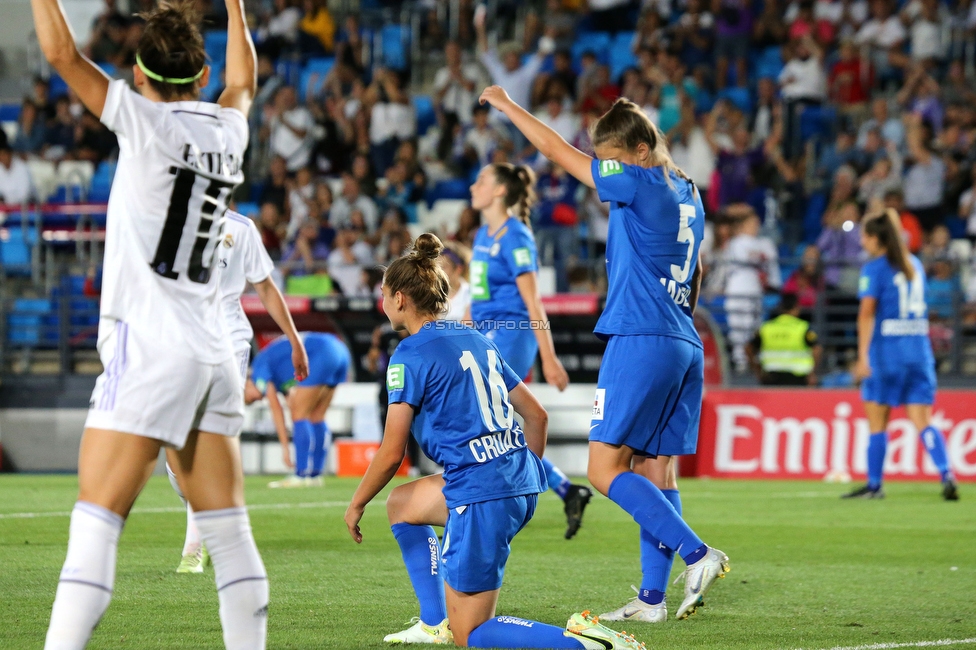 Real Madrid - Sturm Damen
UEFA Champions League Qualifikation, 1. Runde, Real Madrid CF Femenino - SK Sturm Graz Damen, Estadio Alfredo Di Stefano Madrid, 18.08.2022. 

Foto zeigt Michela Croatto (Sturm Damen) und Julia Magerl (Sturm Damen)
