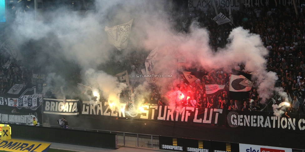 Sturm Graz - LASK
Oesterreichische Fussball Bundesliga, 5. Runde, SK Sturm Graz - LASK, Stadion Liebenau Graz, 20.08.2022. 

Foto zeigt Fans von Sturm
Schlüsselwörter: sturmflut pyrotechnik