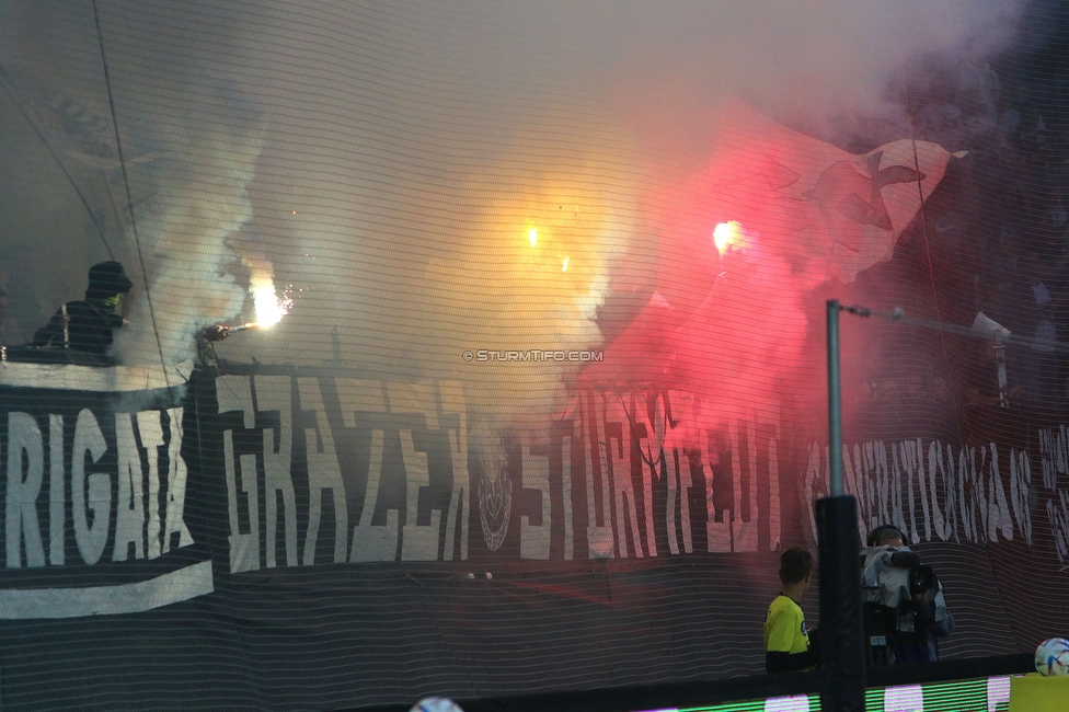 Sturm Graz - LASK
Oesterreichische Fussball Bundesliga, 5. Runde, SK Sturm Graz - LASK, Stadion Liebenau Graz, 20.08.2022. 

Foto zeigt Fans von Sturm
Schlüsselwörter: sturmflut pyrotechnik