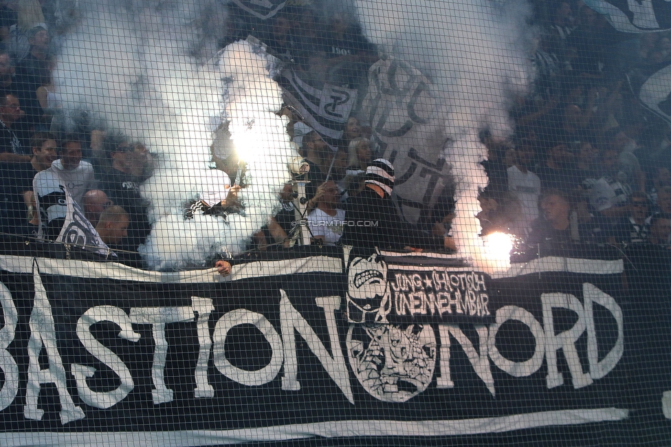 Sturm Graz - LASK
Oesterreichische Fussball Bundesliga, 5. Runde, SK Sturm Graz - LASK, Stadion Liebenau Graz, 20.08.2022. 

Foto zeigt Fans von Sturm
Schlüsselwörter: bastion pyrotechnik