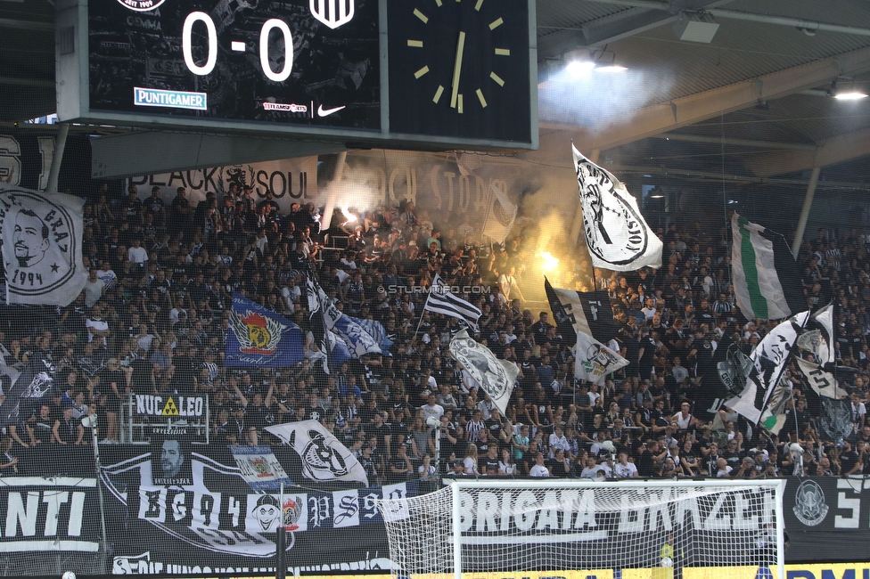 Sturm Graz - LASK
Oesterreichische Fussball Bundesliga, 5. Runde, SK Sturm Graz - LASK, Stadion Liebenau Graz, 20.08.2022. 

Foto zeigt Fans von Sturm mit einer Choreografie
Schlüsselwörter: sturmflut