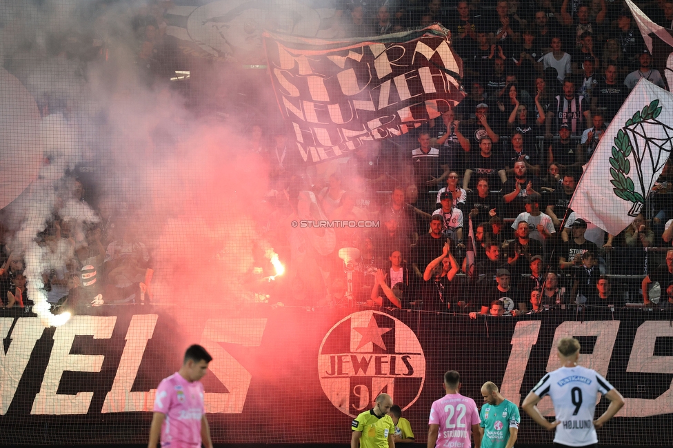 Sturm Graz - LASK
Oesterreichische Fussball Bundesliga, 5. Runde, SK Sturm Graz - LASK, Stadion Liebenau Graz, 20.08.2022. 

Foto zeigt Fans von Sturm
Schlüsselwörter: jewels pyrotechnik