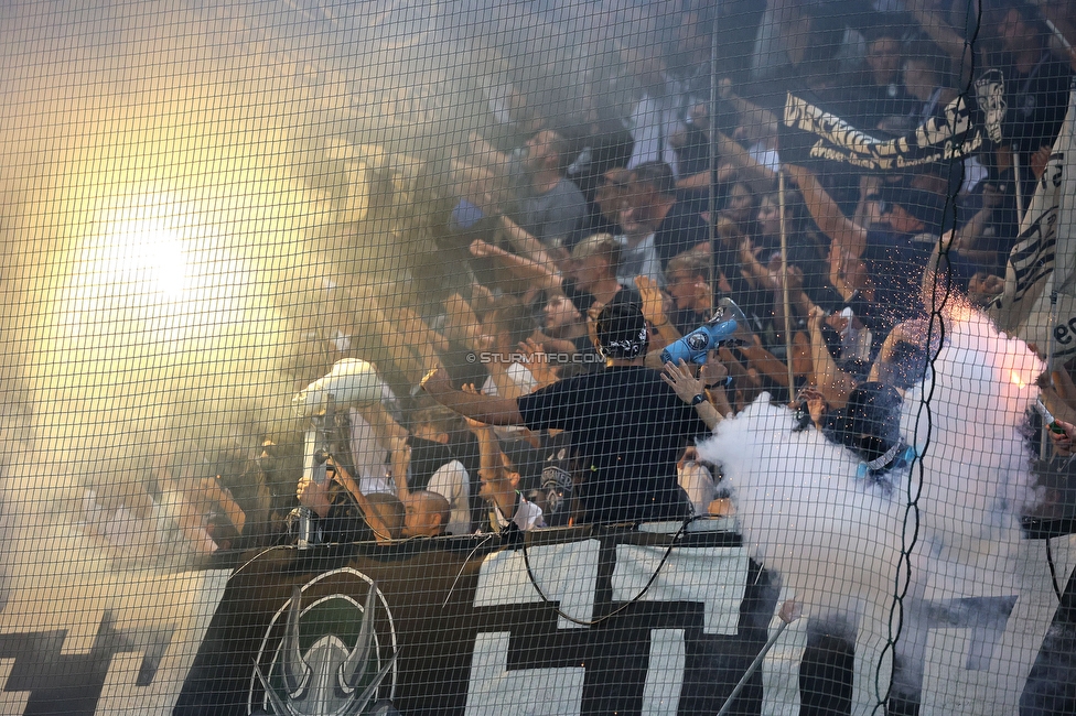 Sturm Graz - LASK
Oesterreichische Fussball Bundesliga, 5. Runde, SK Sturm Graz - LASK, Stadion Liebenau Graz, 20.08.2022. 

Foto zeigt Fans von Sturm
Schlüsselwörter: sturmflut pyrotechnik