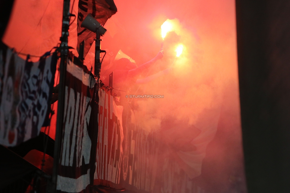 Sturm Graz - LASK
Oesterreichische Fussball Bundesliga, 5. Runde, SK Sturm Graz - LASK, Stadion Liebenau Graz, 20.08.2022. 

Foto zeigt Fans von Sturm
Schlüsselwörter: sturmflut pyrotechnik