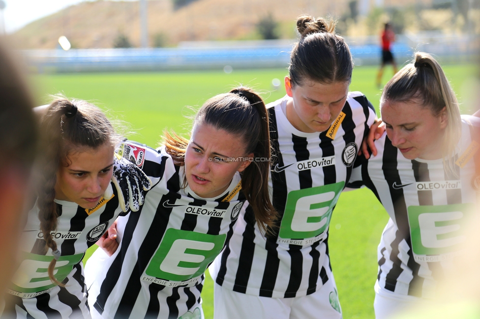 Sturm Damen - Tomiris-Turan
UEFA Champions League Qualifikation, 1. Runde, SK Sturm Graz Damen -  FC Tomiris-Turan, Estadio Alfredo Di Stefano Madrid, 21.08.2022. 

Foto zeigt Julia Magerl (Sturm Damen), Annabel Schasching (Sturm Damen), Sophie Maierhofer (Sturm Damen) und Julia Matuschewski (Sturm Damen)
